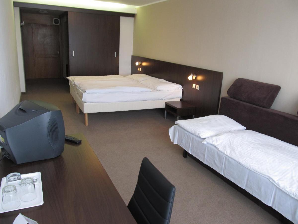 MÁJ Hotel Medical Wellness Piest'any Camera foto