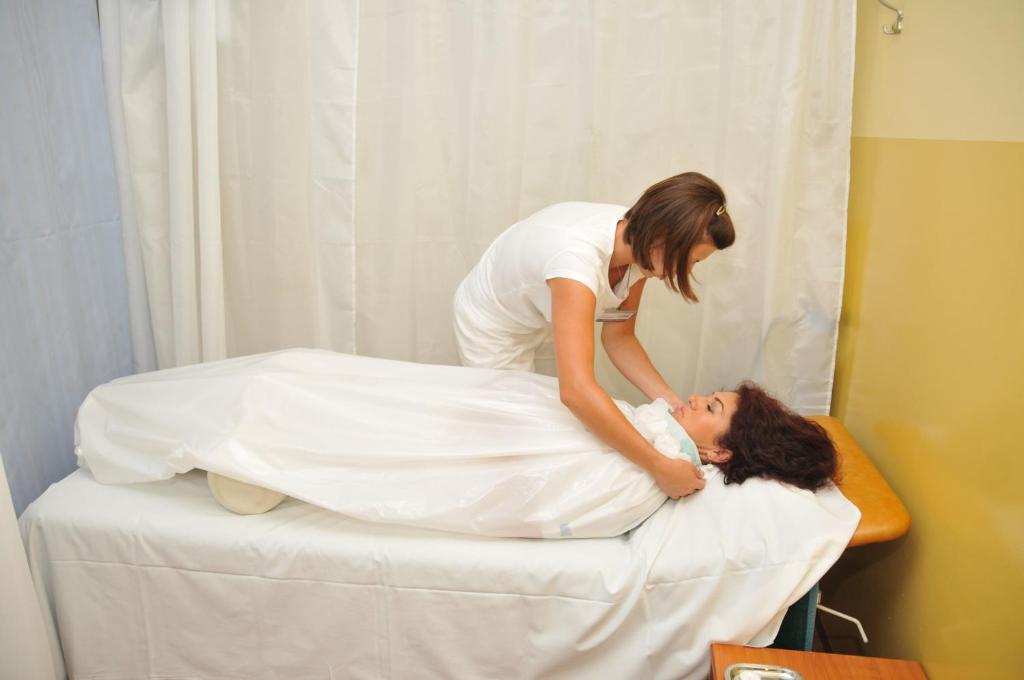 MÁJ Hotel Medical Wellness Piest'any Esterno foto
